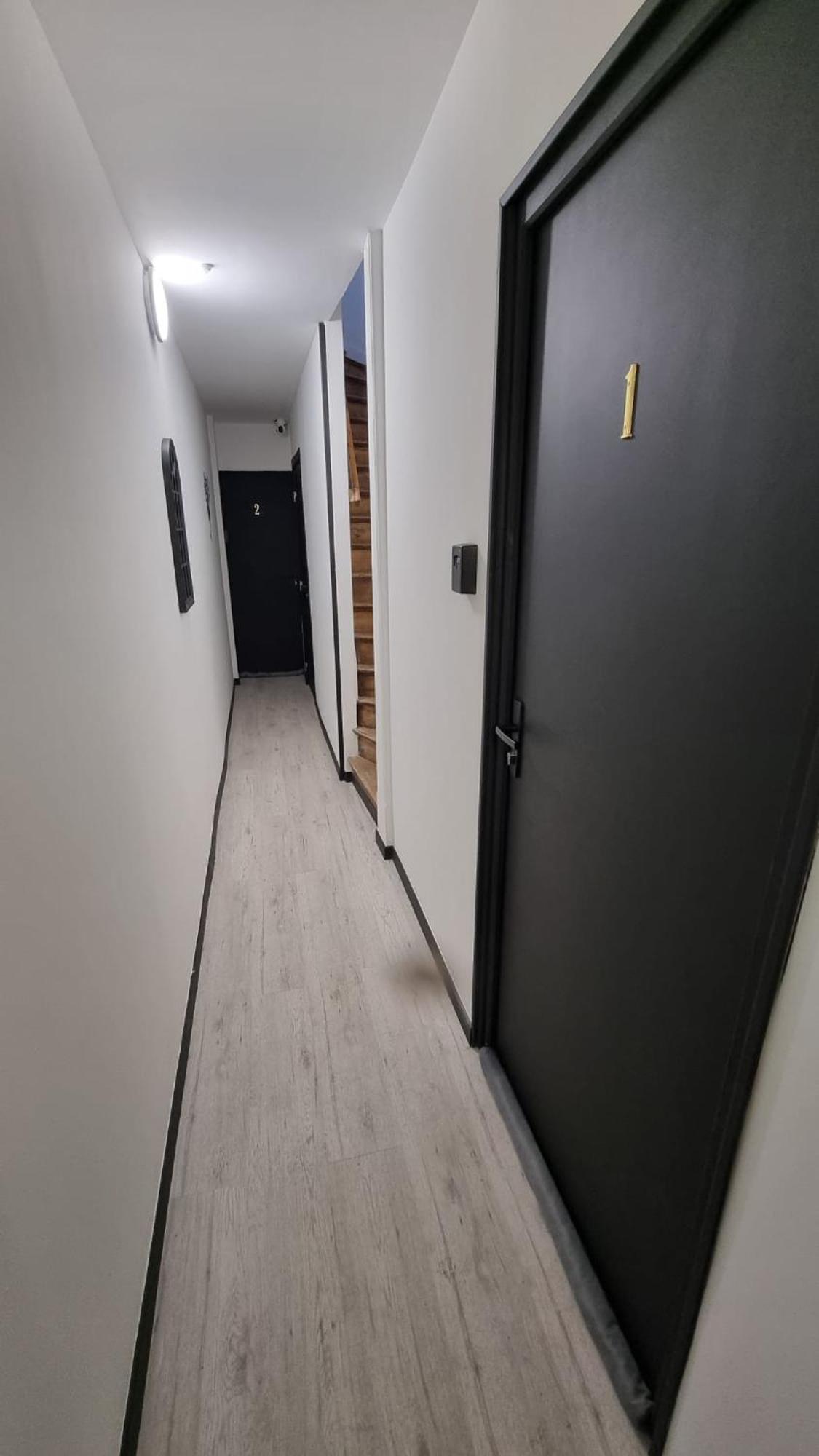Studio Hibiscus Tout Confort, Renove Сен-Кантен Экстерьер фото